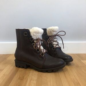 Sorel Phoenix Short Lace Cozy Boot Burro